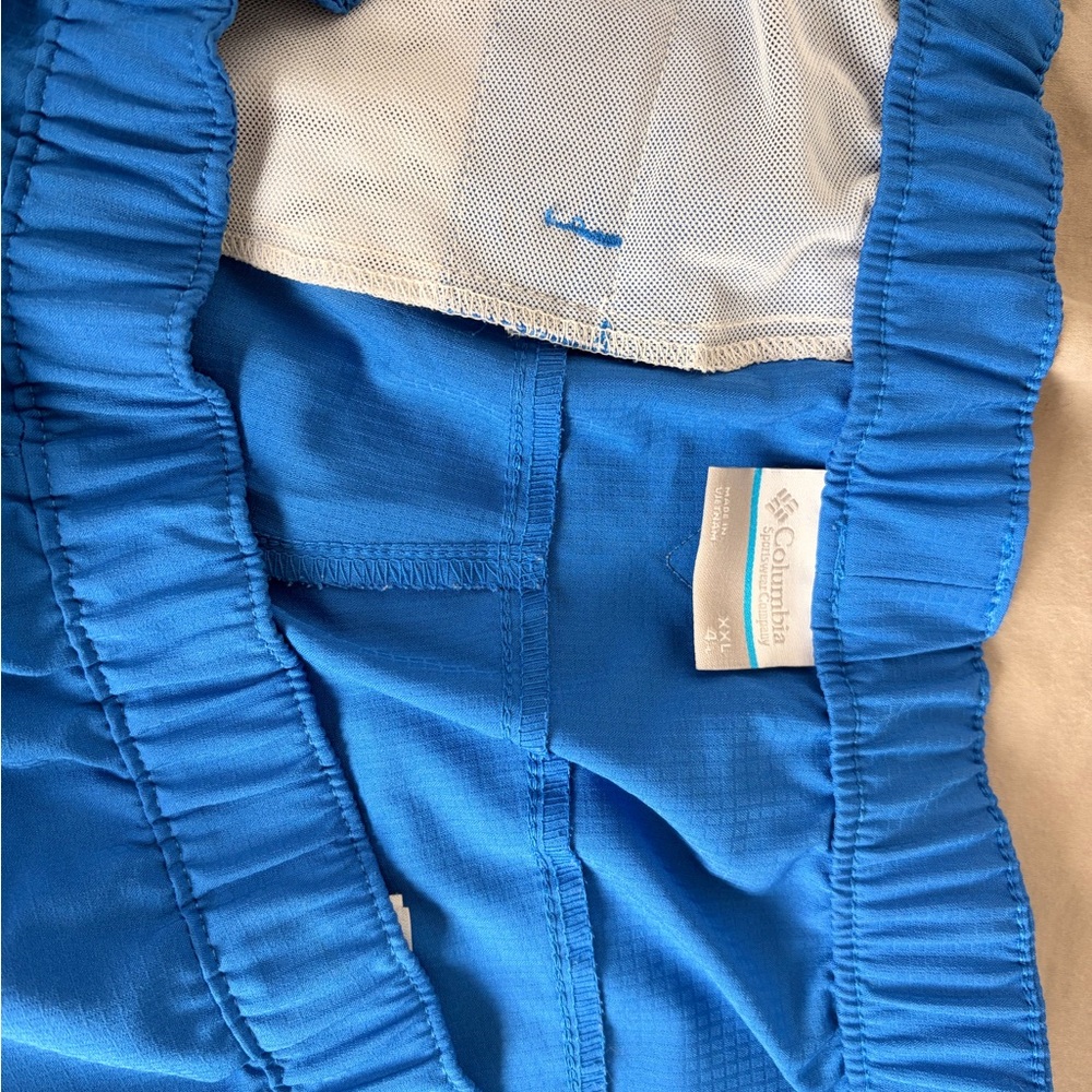 Columbia women's Blue Shorts